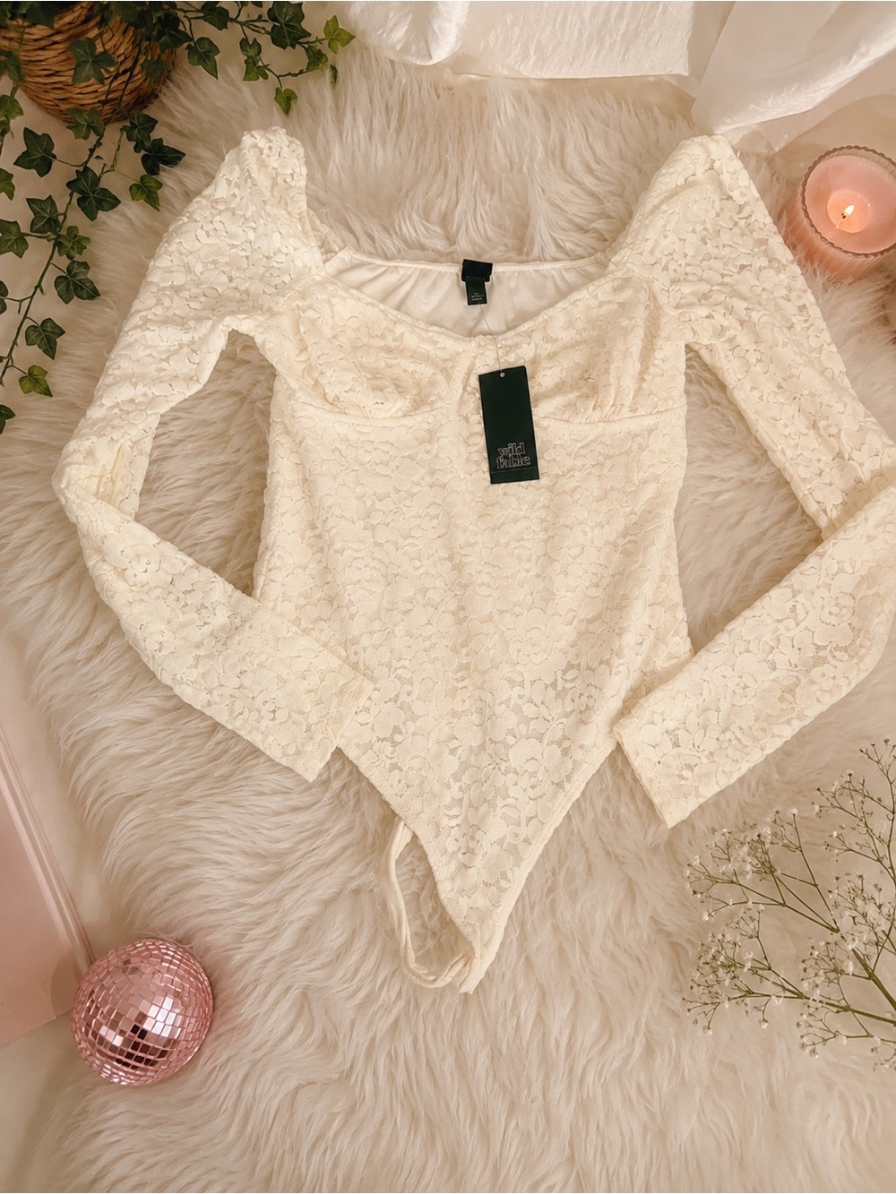wild fable Ivory Lace Long-Sleeve Pointed-Hem Bodysuit